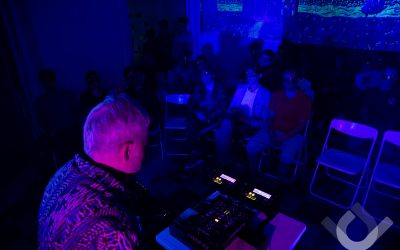 El Universo DJ presenta una performance sonora y visual para disfrutar en salas